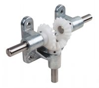 RENVOI D'ANGLE EN POLYACÉTAL AVEC 3 ARBRES, EXÉCUTION TYPE A, RAPPORT 1/1, INTERNATIONAL,